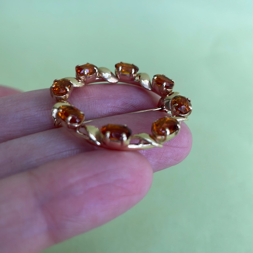 Antique 14k gold brooch with genuine orange/brown stones